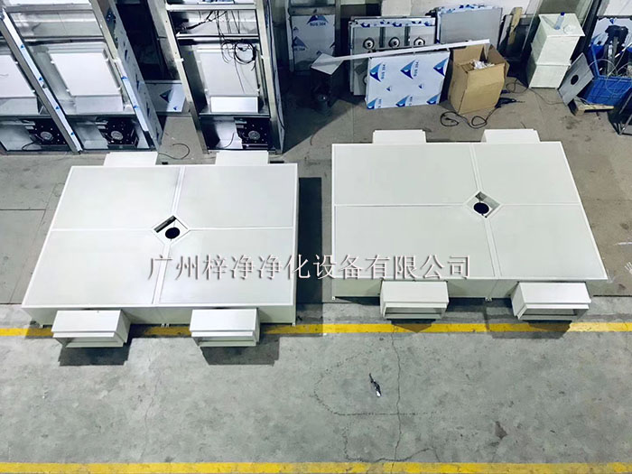 千級(jí)層流送風(fēng)天花可廣泛應(yīng)用于醫(yī)院潔凈手術(shù)室、潔凈病房、潔凈動(dòng)物房等項(xiàng)目。